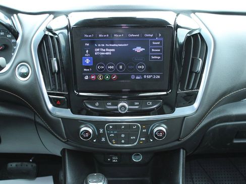 Used 2020 Chevrolet Traverse RS image 23