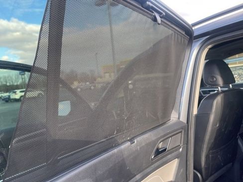 Used 2021 Volkswagen Atlas SE w/ Panoramic Sunroof Package image 13