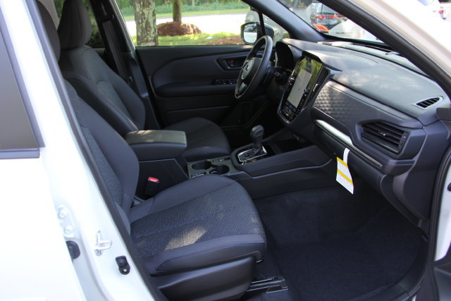 Used 2025 Subaru Forester Premium AWD/4WD image 39