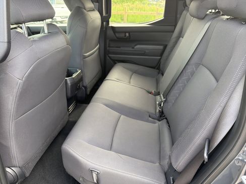 Used 2024 Toyota Tacoma SR5 AWD/4WD image 26