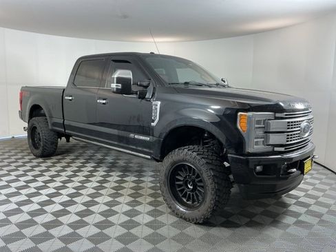 Used 2018 Ford F350 Platinum w/ Platinum Ultimate Package image 3