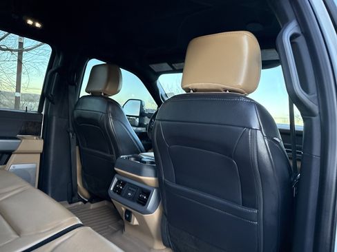 Certified 2025 Ford F350 Lariat w/ Lariat Ultimate Package image 27