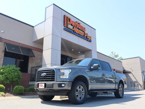 Used 2016 Ford F150 XLT w/ Equipment Group 302A Luxury AWD/4WD image 35