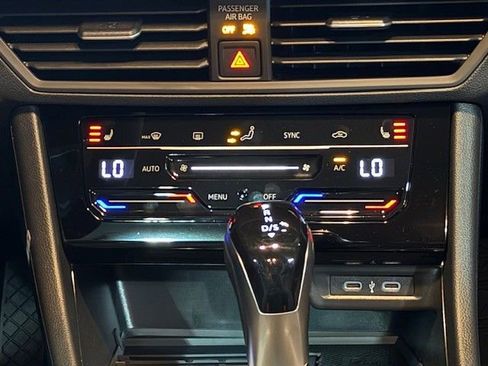 New 2026 Volkswagen Jetta SE image 21