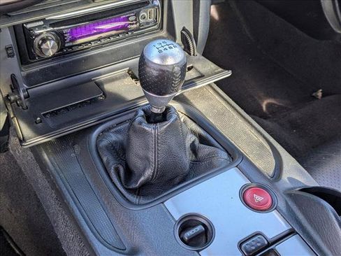 Used 2001 Honda S2000 image 11