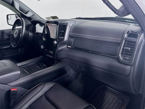 Used 2022 RAM 1500 Limited image 32
