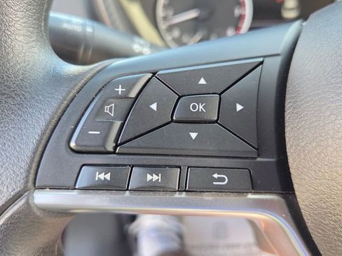 Used 2024 Nissan Sentra SV FWD image 23