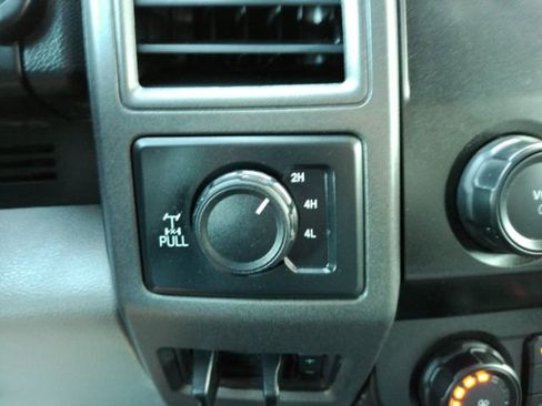 Used 2020 Ford F250 XL w/ Power Equipment Group image 44