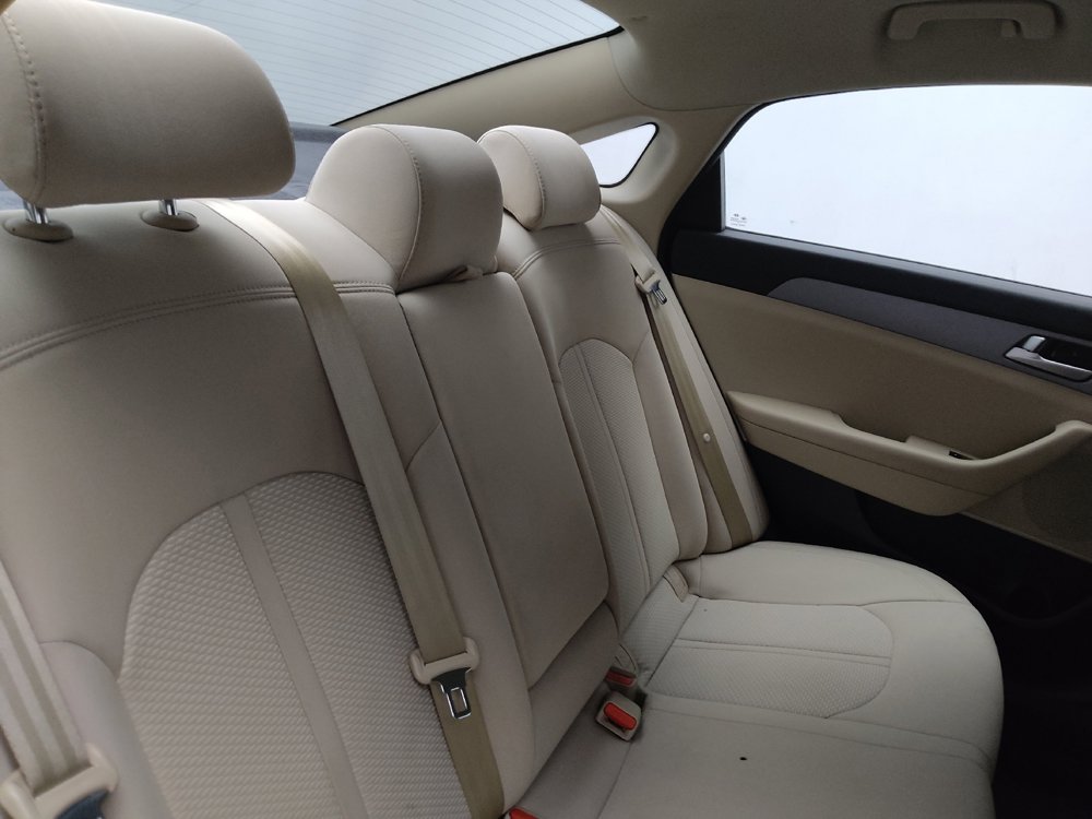 Used 2017 Hyundai Sonata SE FWD image 19