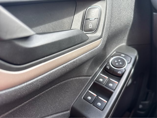 Used 2022 Ford Escape SE w/ Convenience Package AWD/4WD image 29