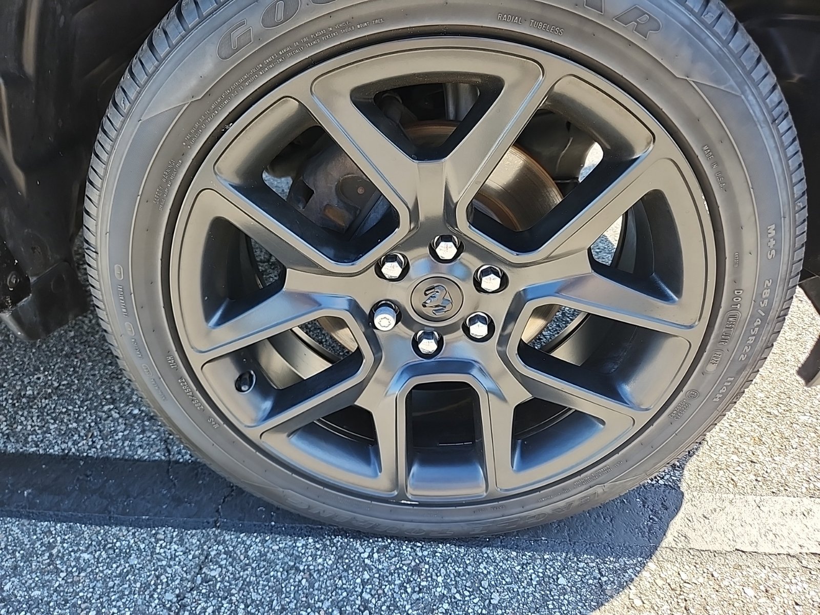 Used 2022 RAM 1500 Laramie AWD/4WD image 14