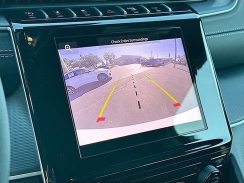 New 2025 Jeep Grand Cherokee L Laredo image 8