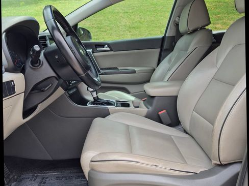 Used 2017 Kia Sportage EX FWD image 17