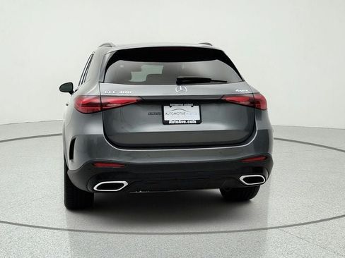 Used 2023 Mercedes-Benz GLC 300 4MATIC w/ Pinnacle Trim Package image 6