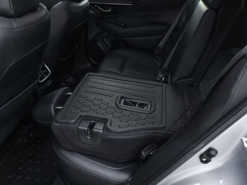 Used 2022 Subaru Outback Limited image 40