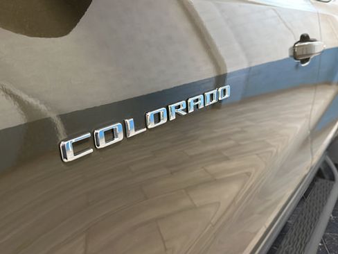 Used 2023 Chevrolet Colorado LT w/ LT Convenience Package III AWD/4WD image 41