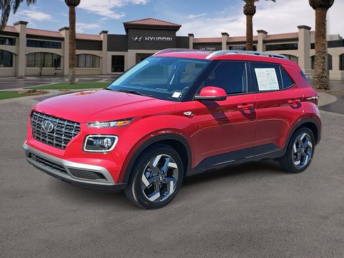 Used 2022 Hyundai Venue Limited FWD image 4