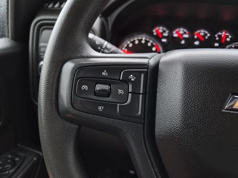 Used 2024 Chevrolet Silverado 1500 Custom image 17