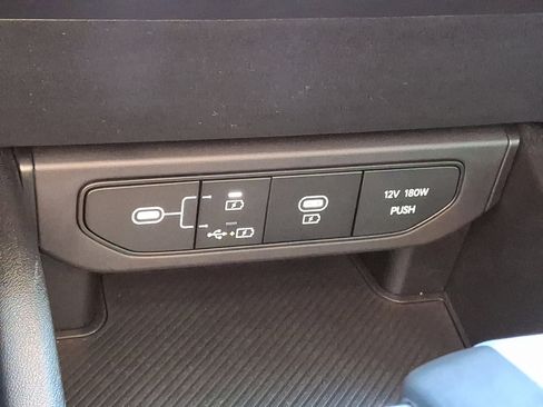 Used 2025 Kia K4 LXS image 23