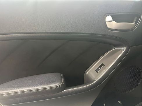 Used 2018 Kia Forte LX FWD image 16