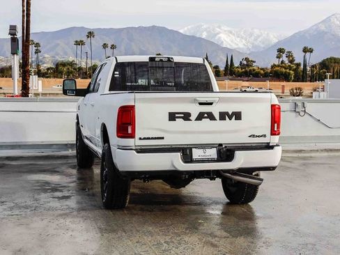 New 2026 RAM 2500 Laramie AWD/4WD image 7