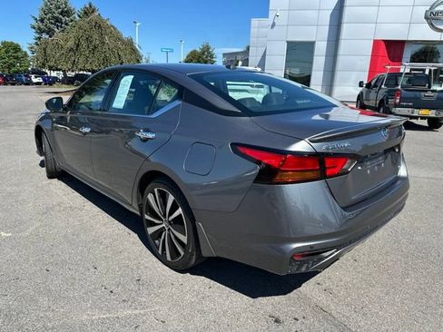 Used 2020 Nissan Altima 2.5 Platinum AWD/4WD image 3
