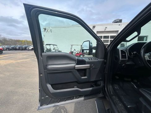 Used 2022 Ford F350 Platinum w/ Tremor Off-Road Package AWD/4WD image 11