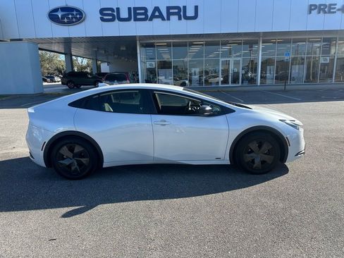 Used 2023 Toyota Prius LE image 1