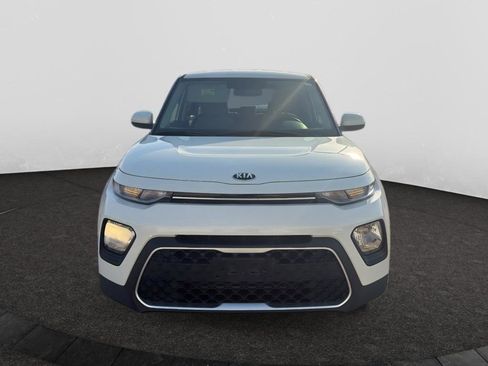 Used 2020 Kia Soul LX image 2
