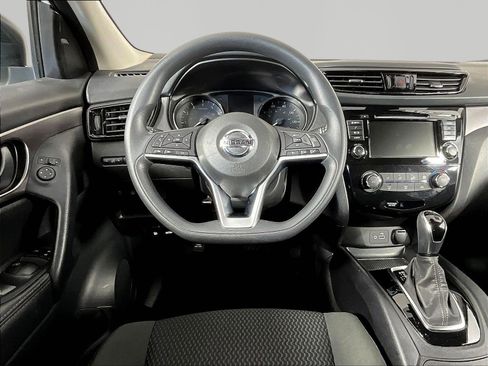 Used 2022 Nissan Rogue Sport S FWD image 8