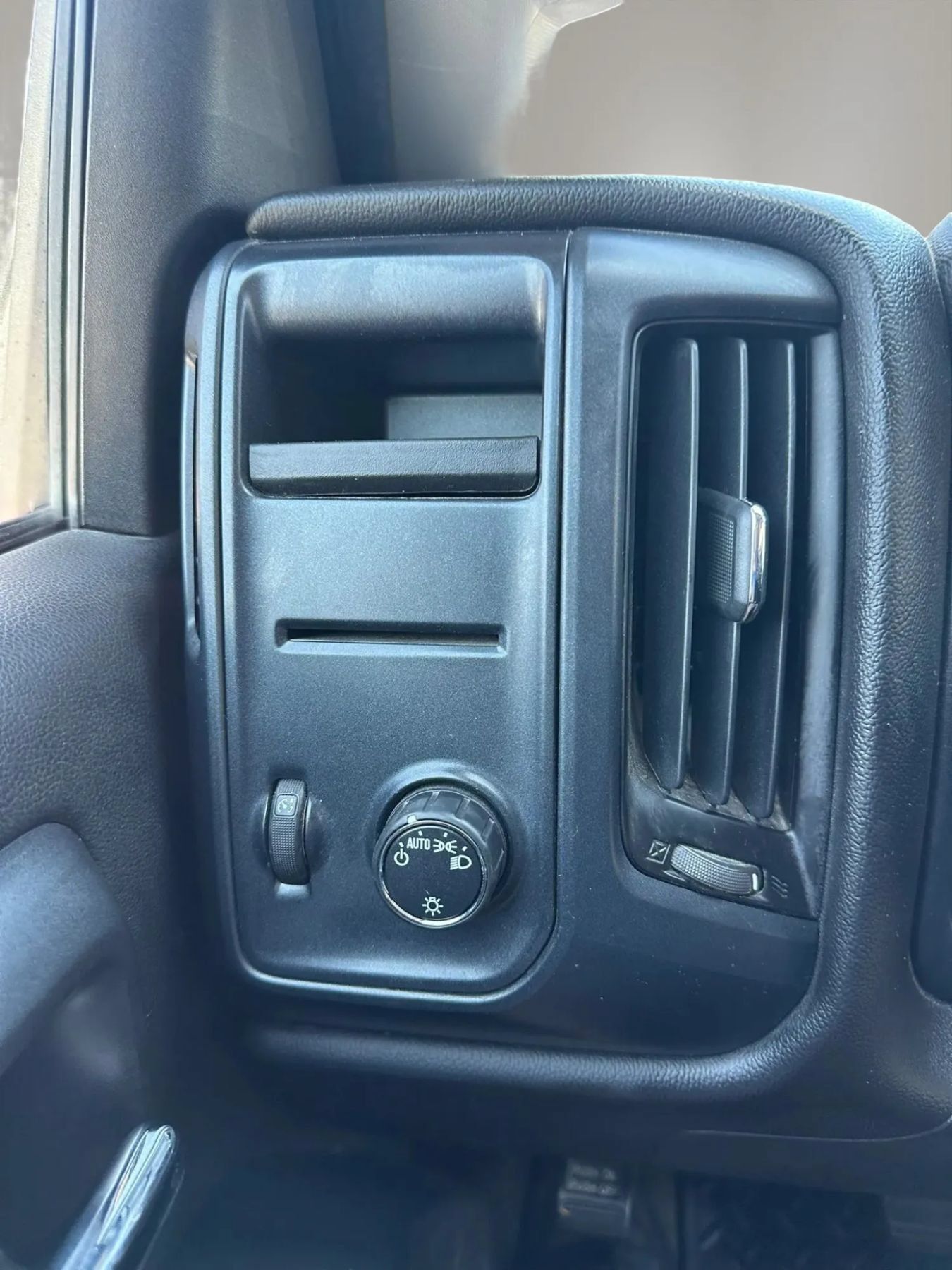Used 2015 Chevrolet Silverado 2500 W/T AWD/4WD image 23