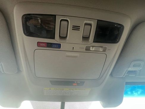 Used 2016 Subaru Outback 3.6R Limited image 33