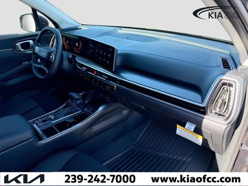 New 2026 Kia Sorento LX image 13
