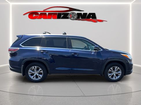 Used 2014 Toyota Highlander XLE AWD/4WD image 4