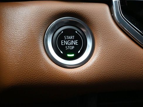 Used 2024 GMC Canyon AT4 w/ Canyon Safety Plus Package image 22