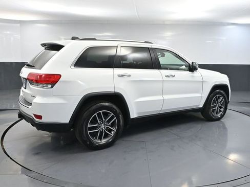 Used 2018 Jeep Grand Cherokee Limited w/ Trailer Tow Group IV image 6