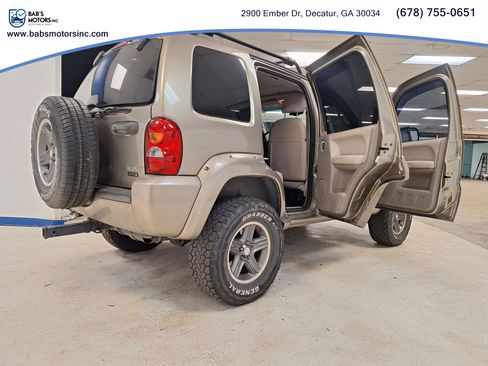 Used 2004 Jeep Liberty Renegade w/ Trailer Tow Group AWD/4WD image 18