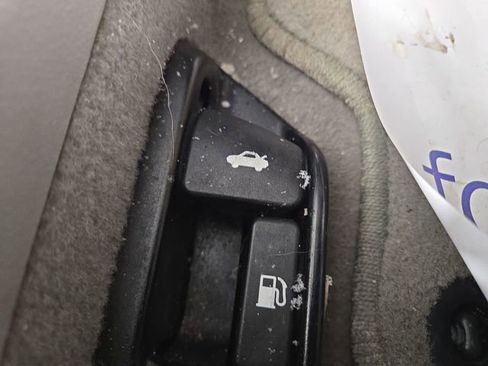 Used 2015 Toyota Camry LE image 26