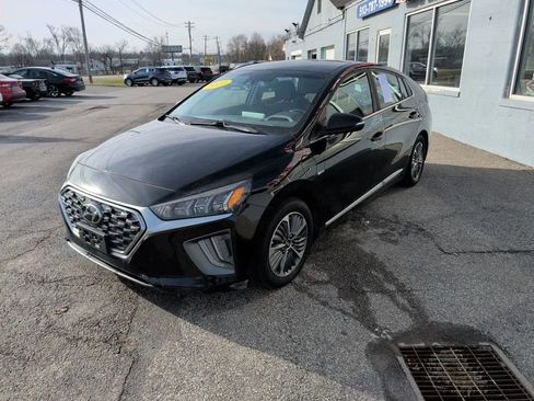 Used 2020 Hyundai Ioniq SEL image 5