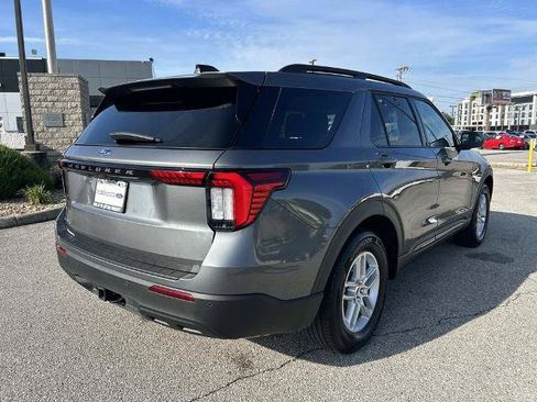 Certified 2026 Ford Explorer Active RWD image 4