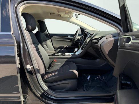 Used 2014 Ford Fusion SE image 31