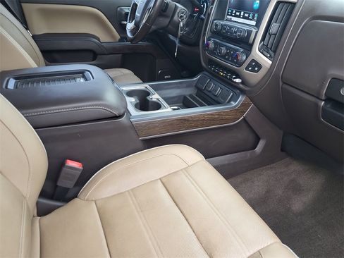 Used 2018 GMC Sierra 3500 Denali w/ Duramax Plus Package image 18