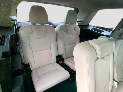New 2026 Volvo XC90 T8 Ultra w/ Protection Package Premier AWD/4WD image 29