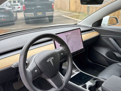 Used 2020 Tesla Model 3 Long Range image 27