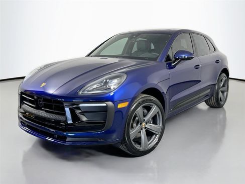Certified 2026 Porsche Macan AWD/4WD image 1