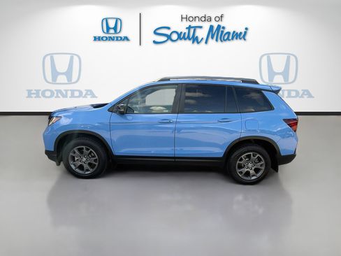 Certified 2024 Honda Passport TrailSport image 4