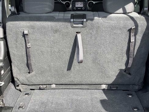 Used 2019 Jeep Wrangler Sport AWD/4WD image 19