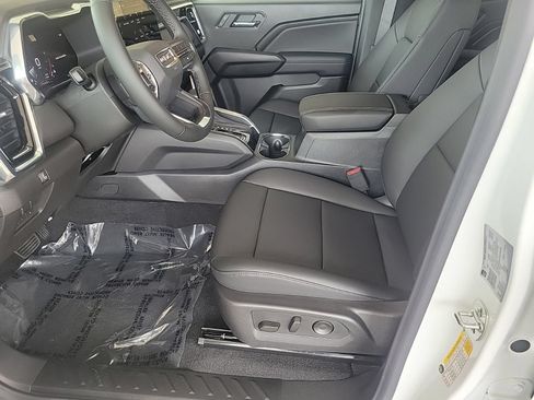 New 2026 GMC Canyon Elevation w/ Convenience Package RWD image 9
