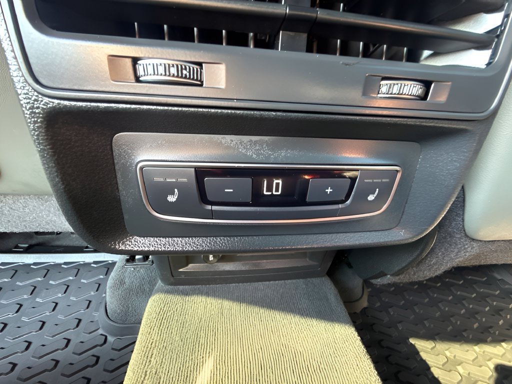 Used 2019 Audi Q8 Premium w/ Convenience Package AWD/4WD image 12