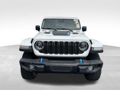 Used 2024 Jeep Wrangler Unlimited Rubicon 4xe AWD/4WD image 12